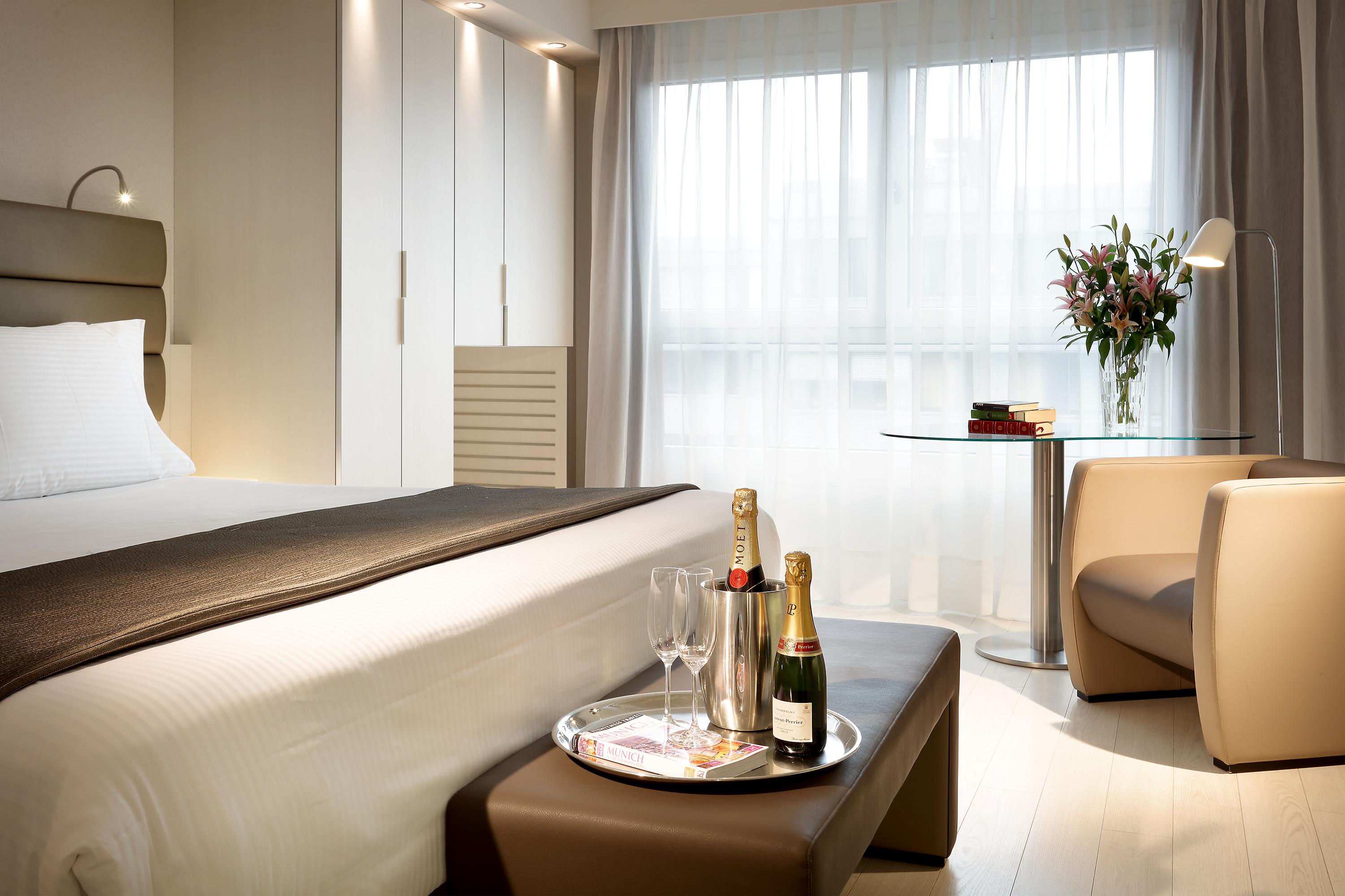 Eurostars Book Hotel München Ngoại thất bức ảnh